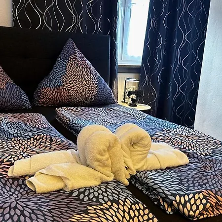 Moderne Weinberge * Zell