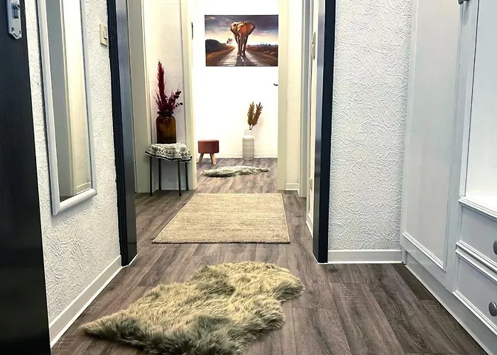 Moderne Weinberge * Zell